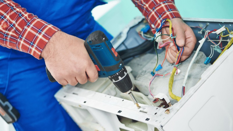 Şehzadeler Philips Philips çamaşır makinesi kart tamiri – Su almama arızası orijinal parça ile giderildi. - Teknik servis örneği